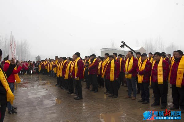 �������ϵ������ϼҷ�֦����ΰ�����(����)